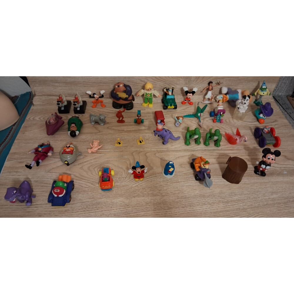 Lot Of 39 Mixed Genre Kids Meal Toys Loose Pre-owned Disney, McDonalds,AS Is